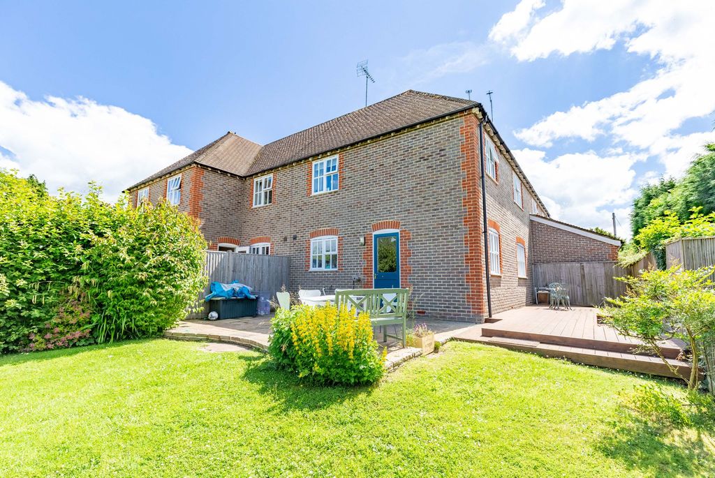 Property photo 1 of 14 Photo 16