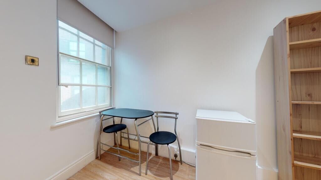 Property photo 2 of 4 Open Plan