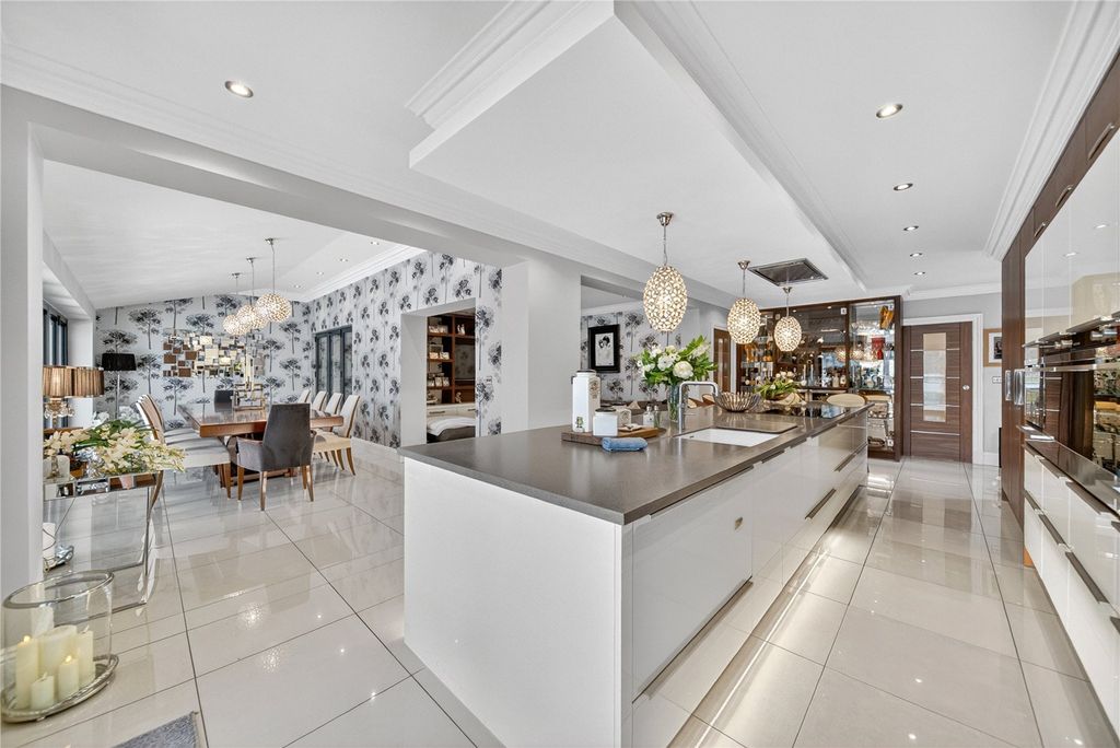 Property photo 3 of 21 Kitchen Diner