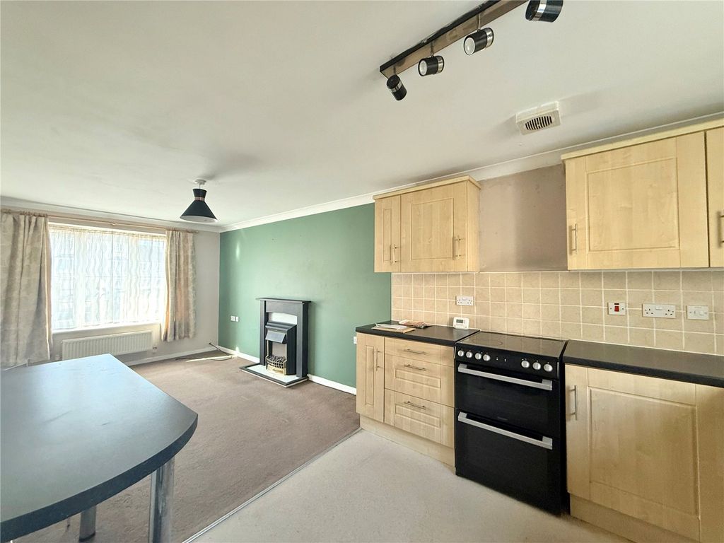 Property photo 2 of 7 Picture No. 13