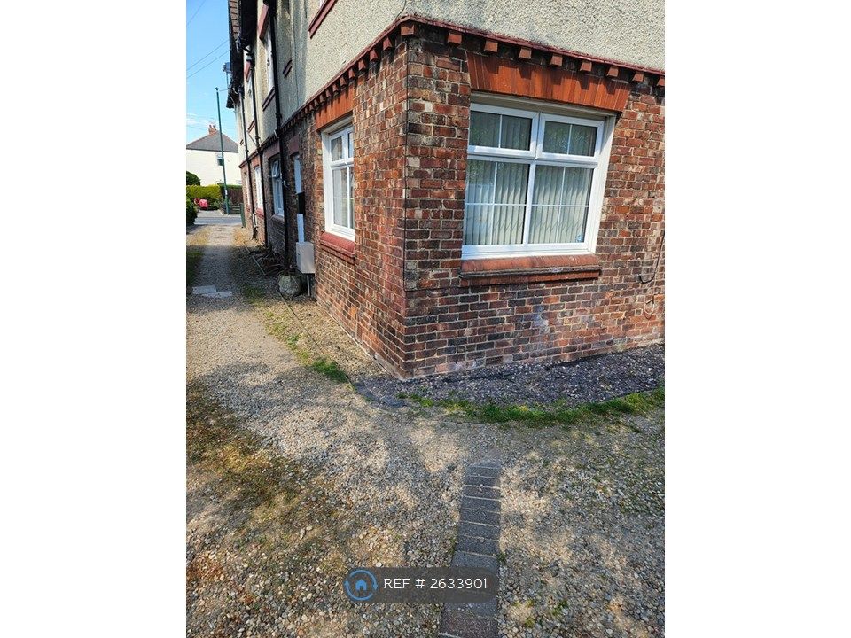 Property photo 2 of 13