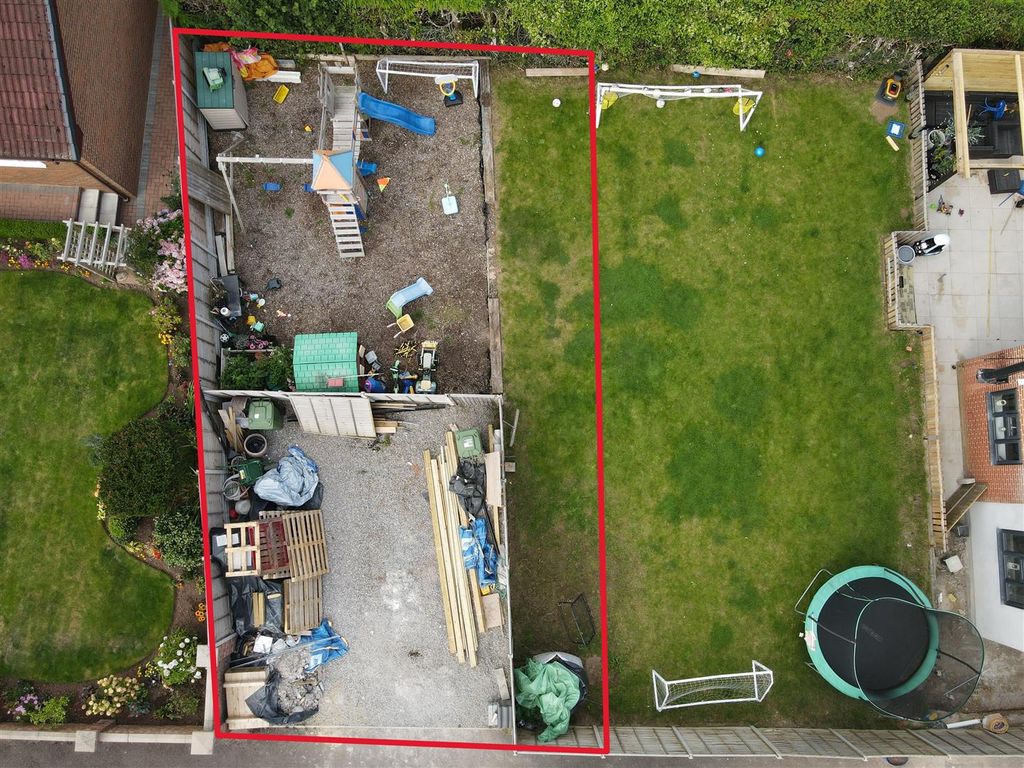 Property photo 1 of 2