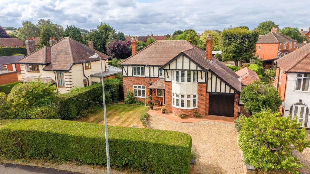 Property photo 1 of 40