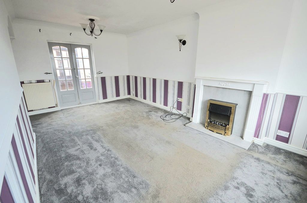 Property photo 3 of 22