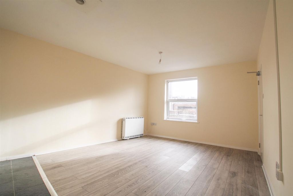 Property photo 2 of 7 Img_1706.Jpg