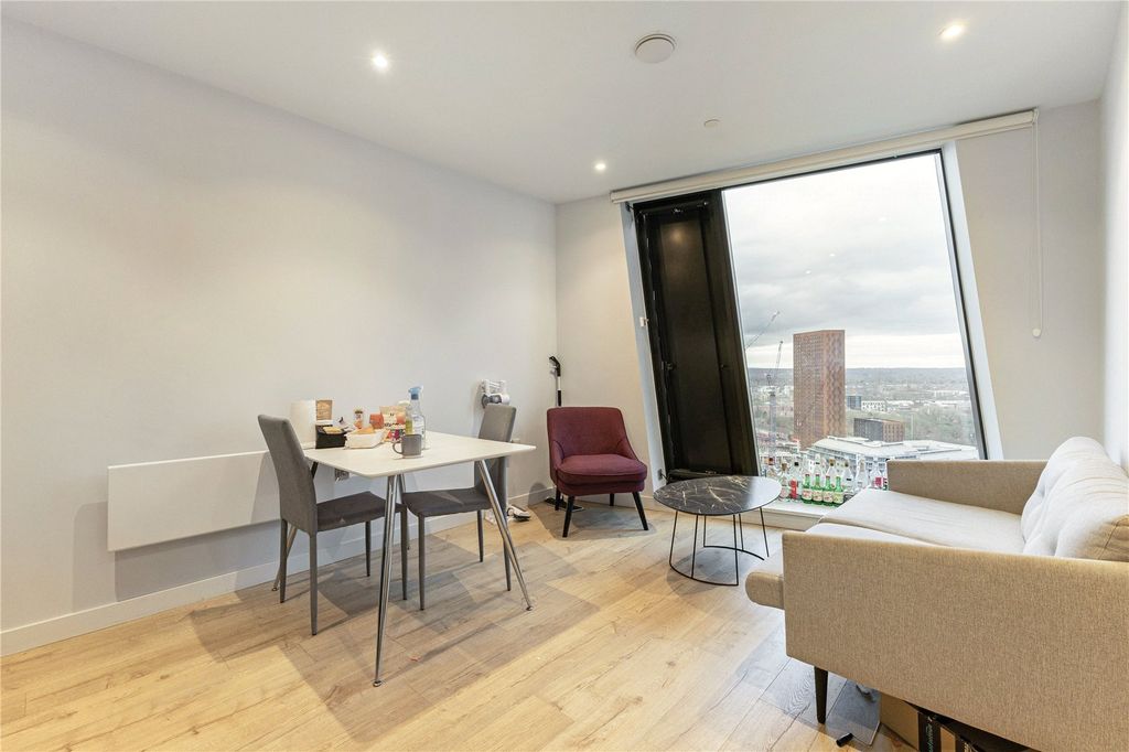 Property photo 2 of 10 Living Area