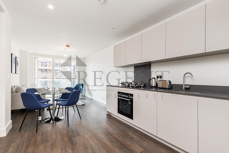 Property photo 3 of 6 Kitchen