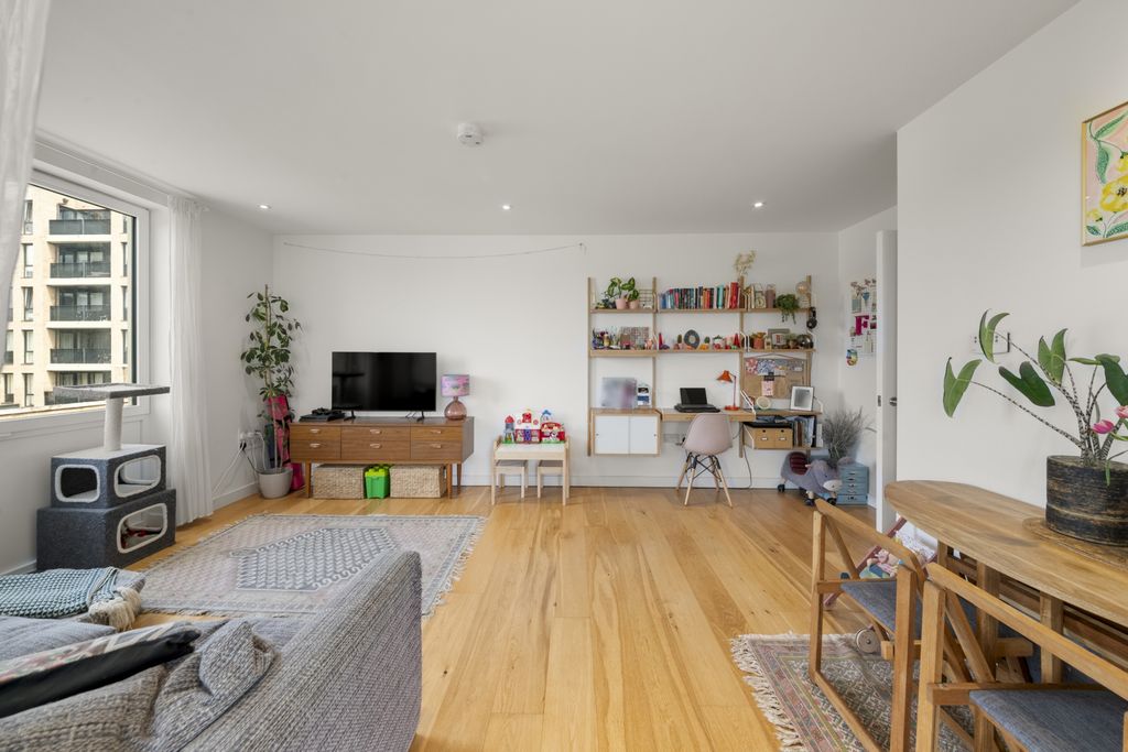 Property photo 3 of 11 Photo 24
