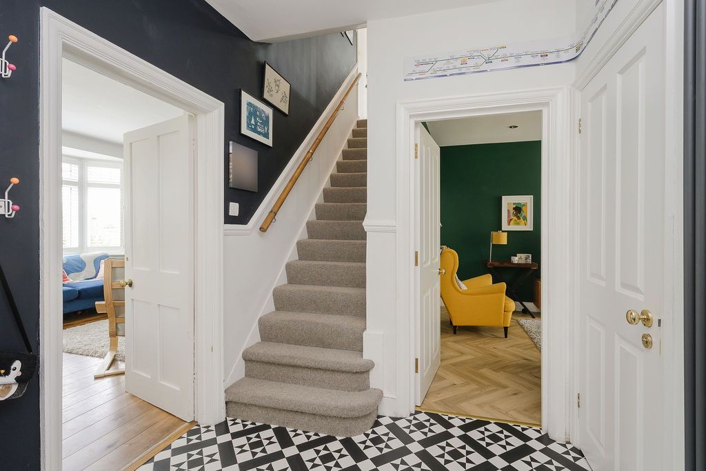 Property photo 3 of 22