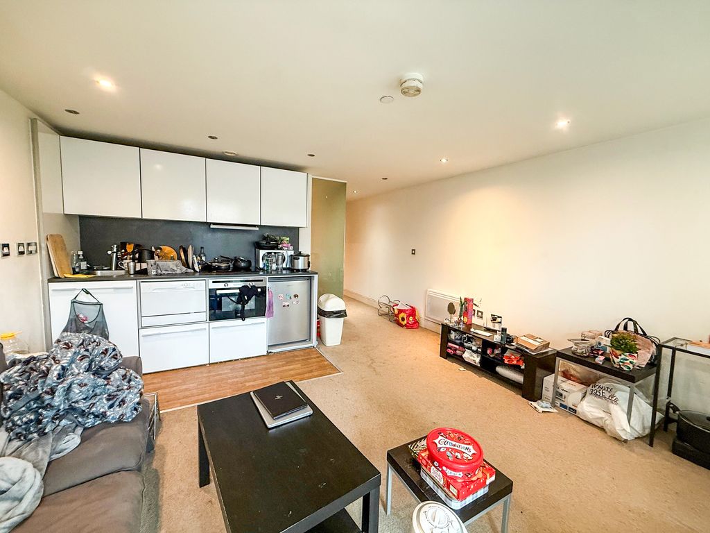 Property photo 2 of 6