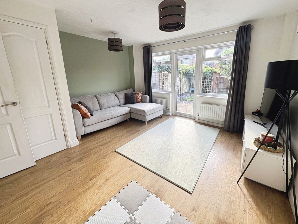 Property photo 2 of 10 Pbox-Img.Jpg