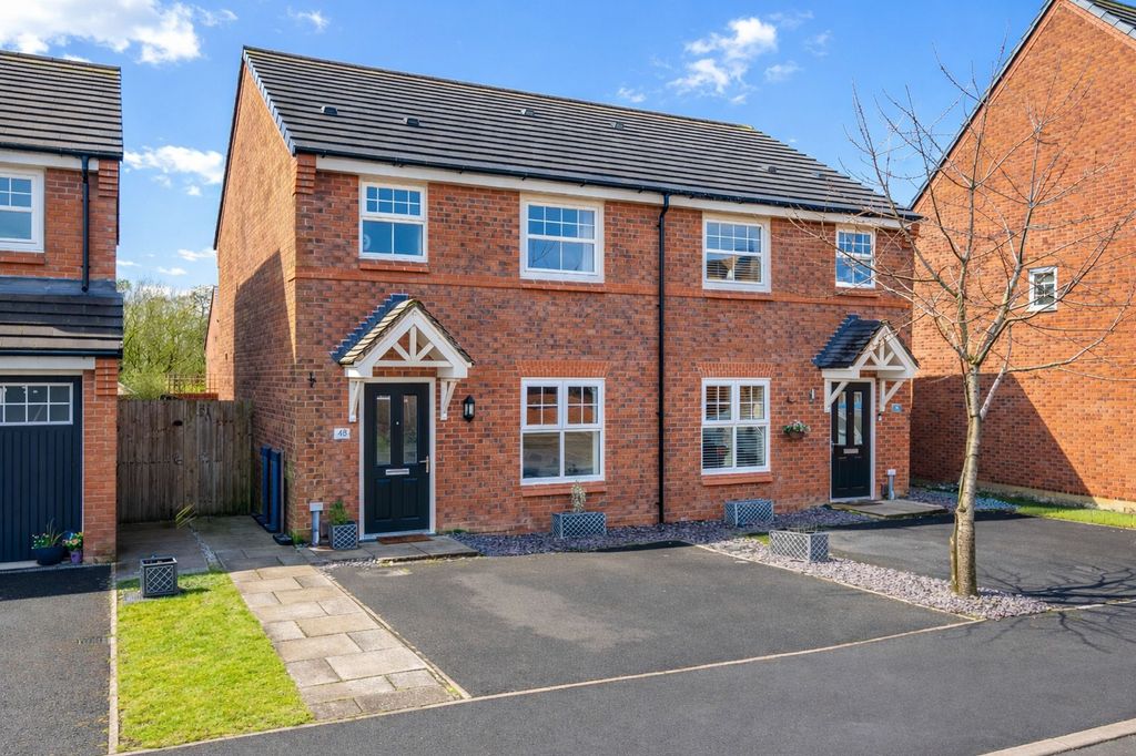 Property photo 1 of 21