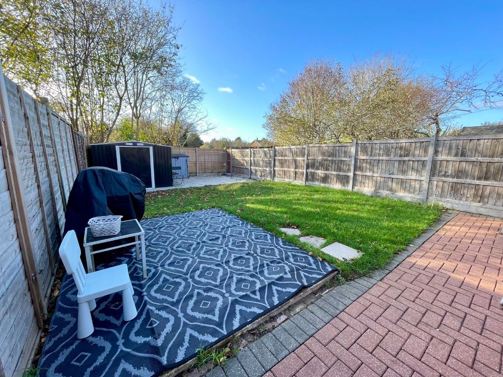 Property photo 3 of 15 4640193