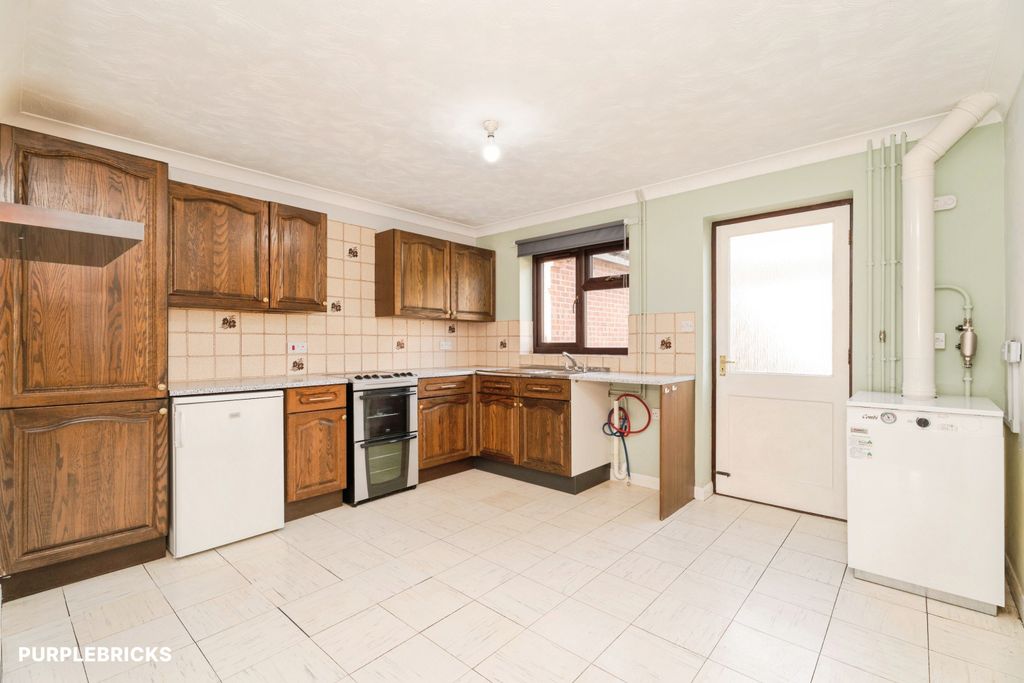 Property photo 3 of 21
