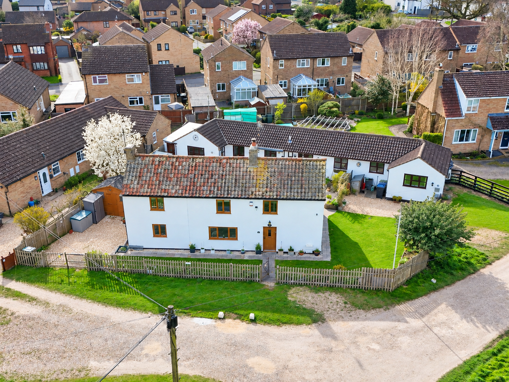 Property photo 2 of 44