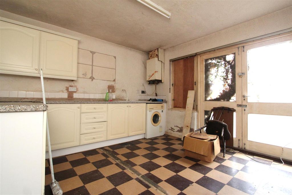 Property photo 3 of 13 3.Jpg