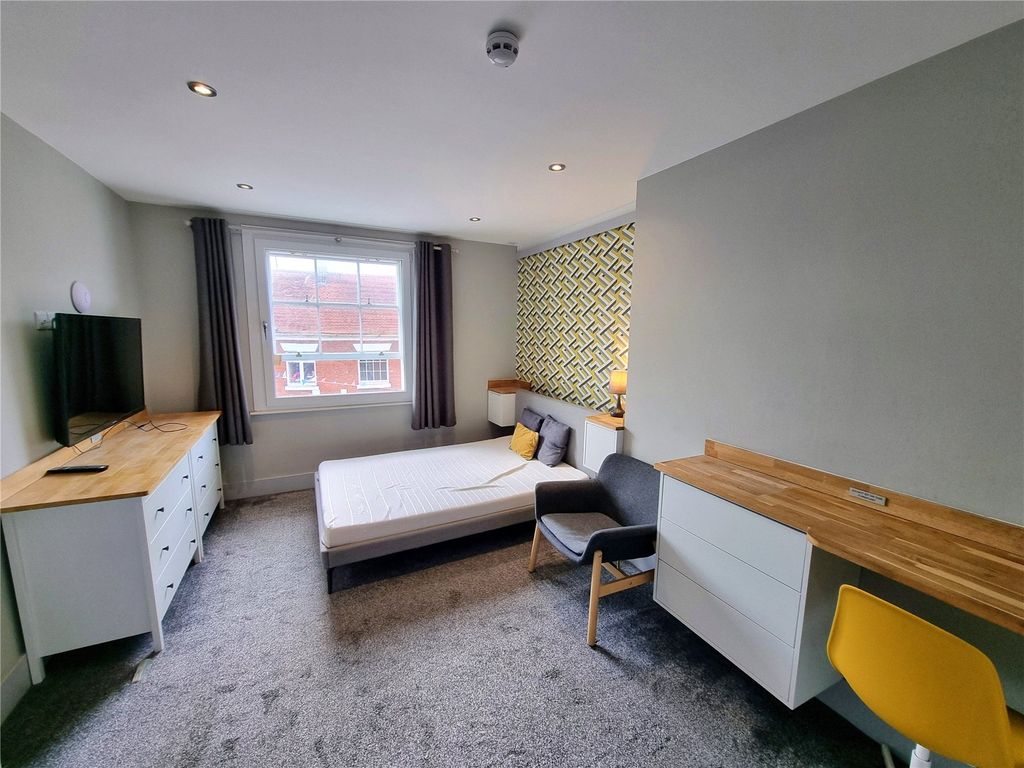 Property photo 1 of 14 Picture No. 19