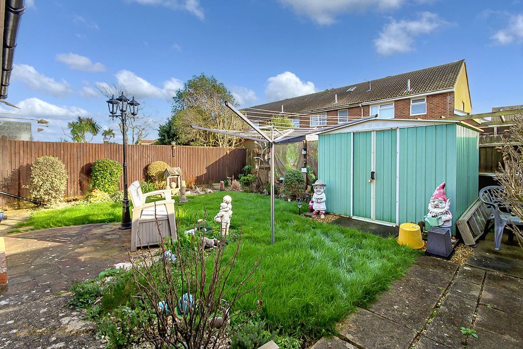 Property photo 3 of 9 South Facing Rear Garden