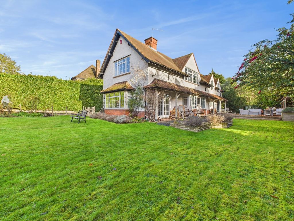 Property photo 2 of 22 Front