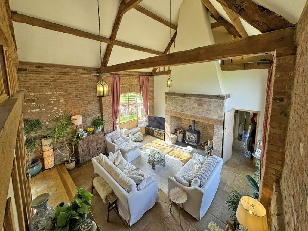 Property photo 3 of 22