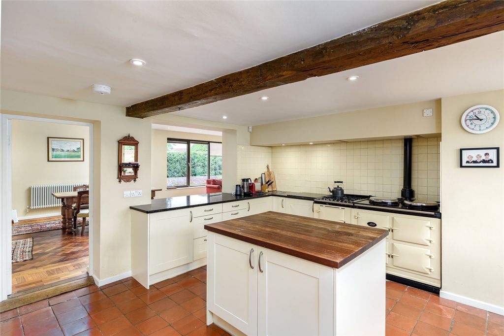 Property photo 3 of 17 Picture No. 05