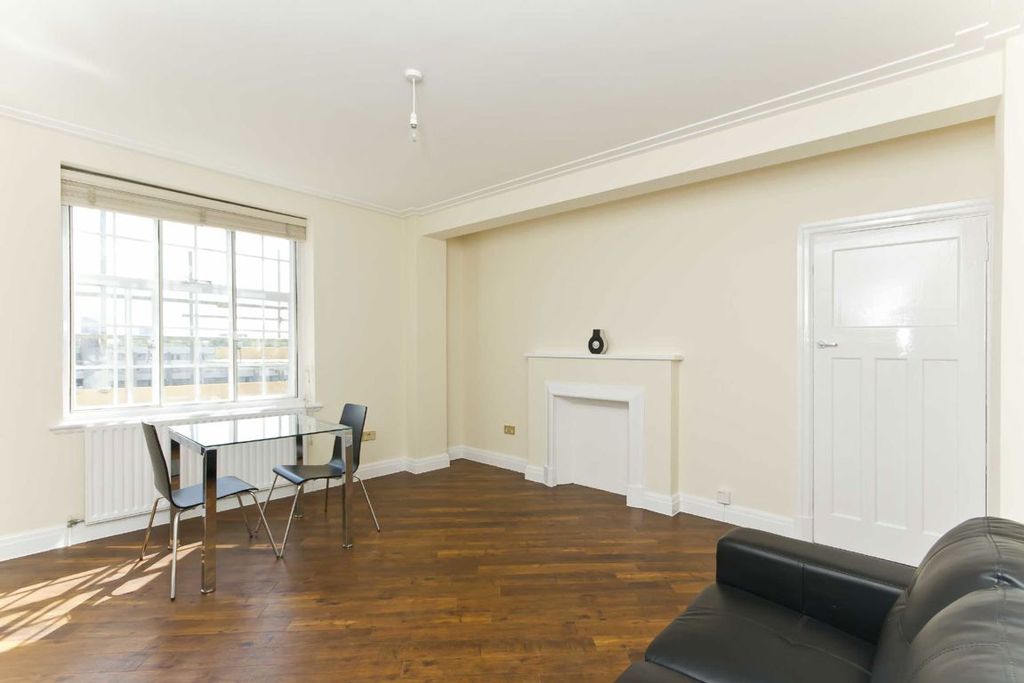 Property photo 2 of 5