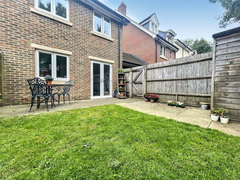 Property photo 2 of 20 Picture No. 35