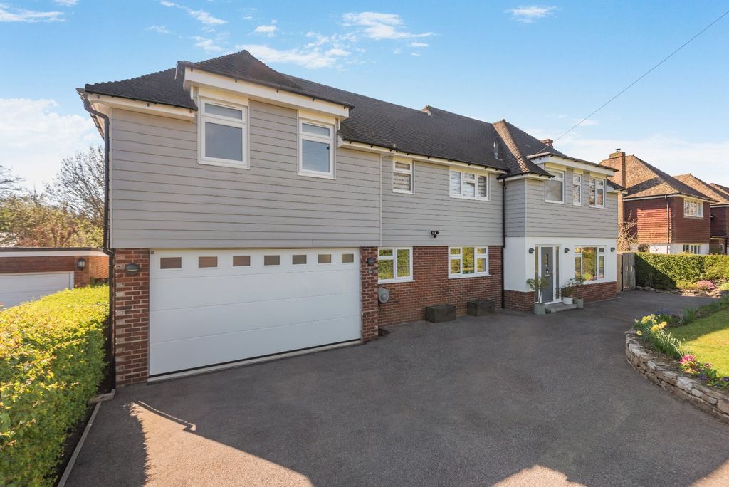 Property photo 1 of 16 Picture No. 02