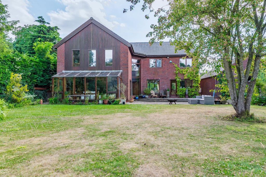 Property photo 1 of 42 Bridge House-05.Jpg