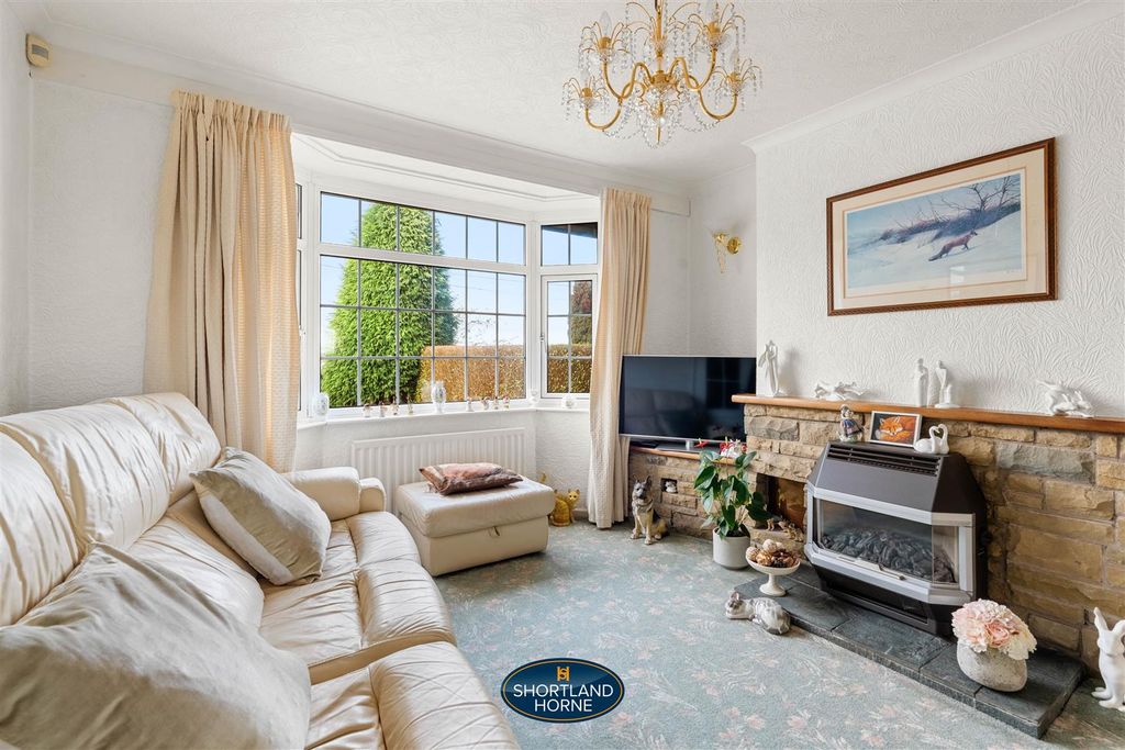 Property photo 3 of 31 173 Coventry Road (24 Of 32).Jpg