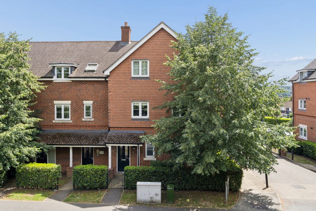 Property photo 1 of 18