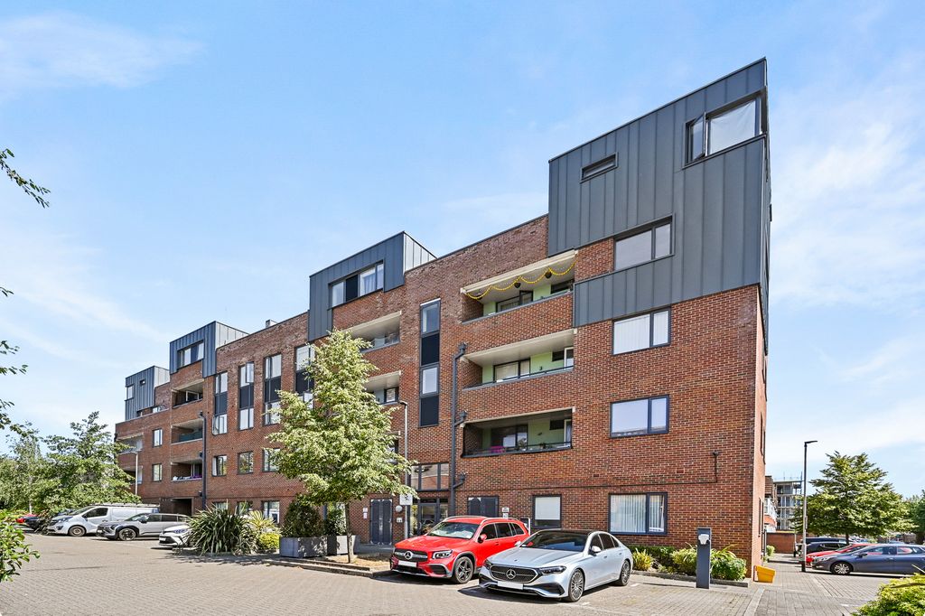 Property photo 1 of 13 7