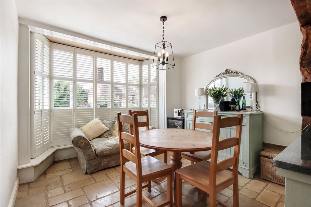 Property photo 3 of 23 Breakfast Room