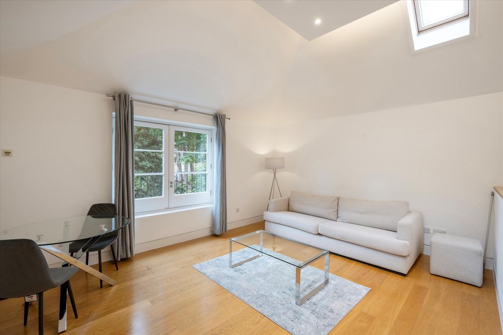 Property photo 1 of 12 Image