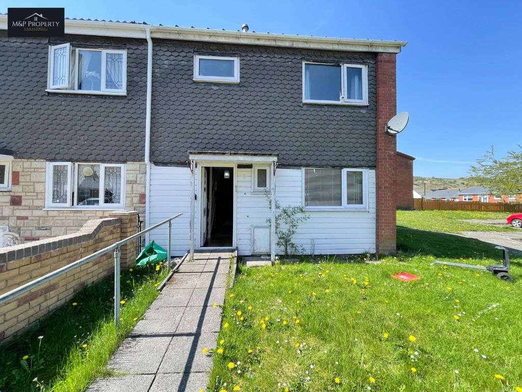 Property photo 1 of 27