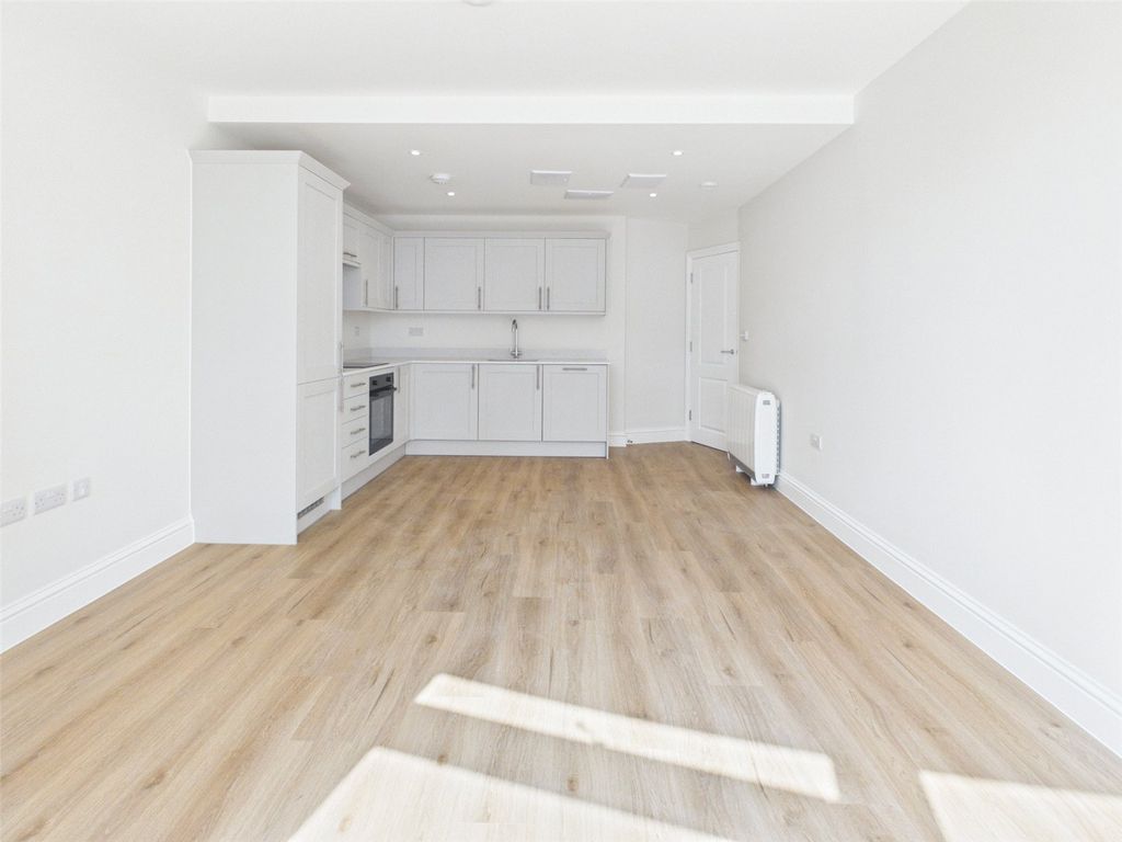 Property photo 2 of 9 Picture No. 03