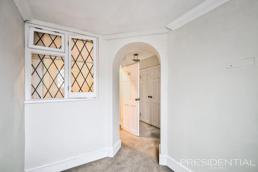 Property photo 3 of 30
