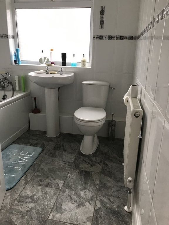 Property photo 3 of 4