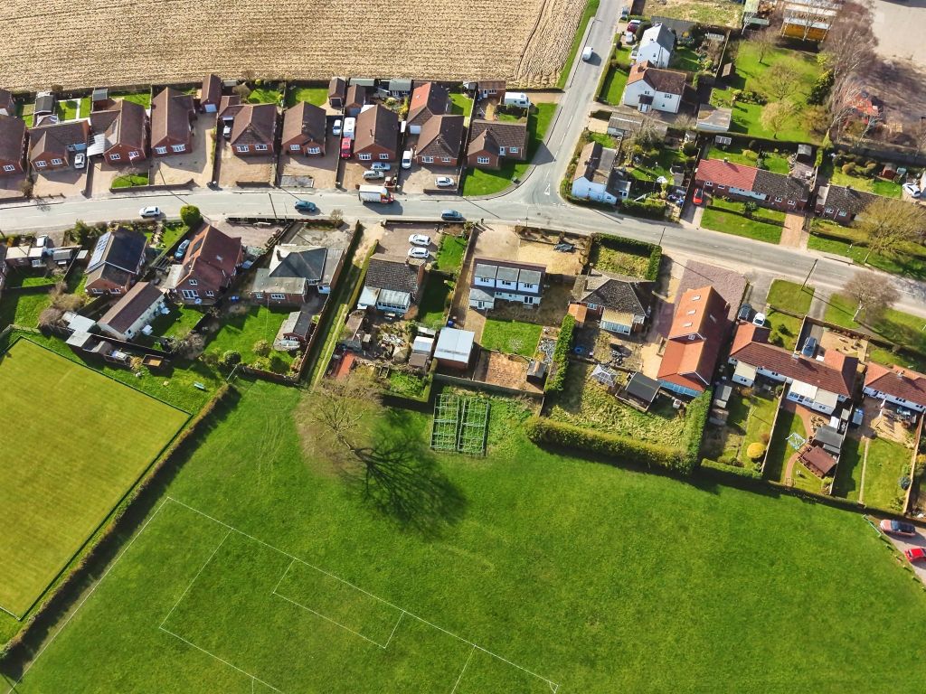 Property photo 1 of 24