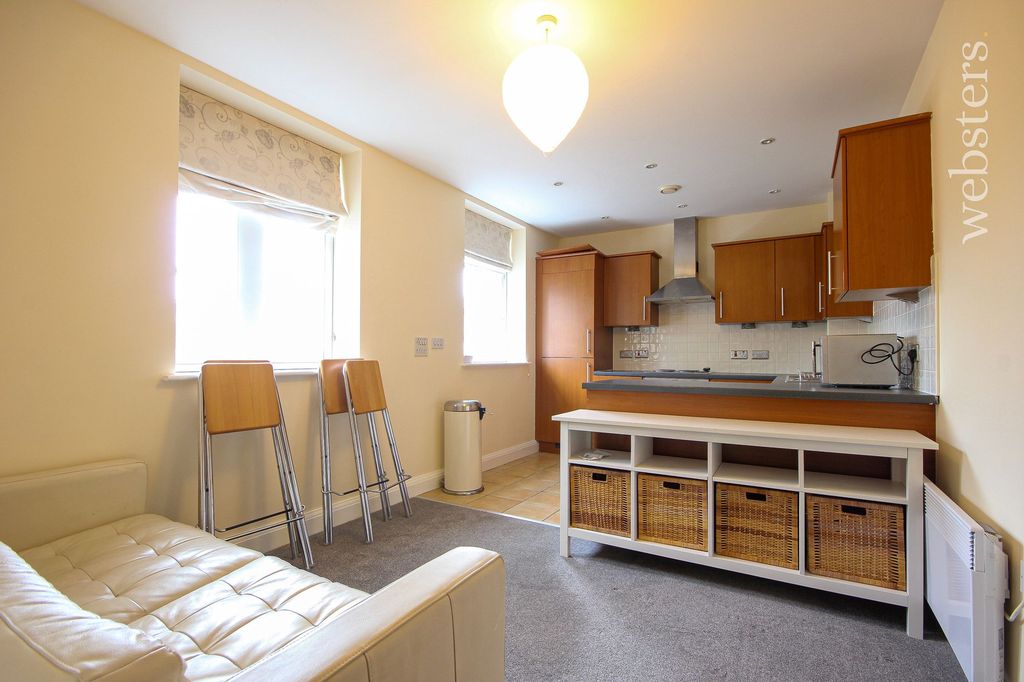 Property photo 1 of 6