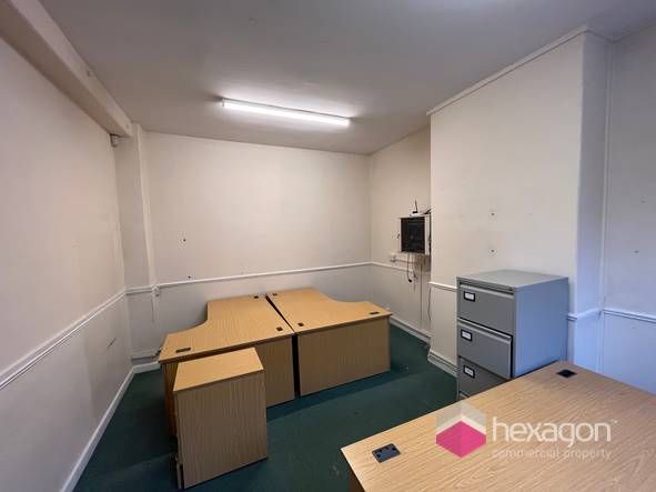 Property photo 3 of 4