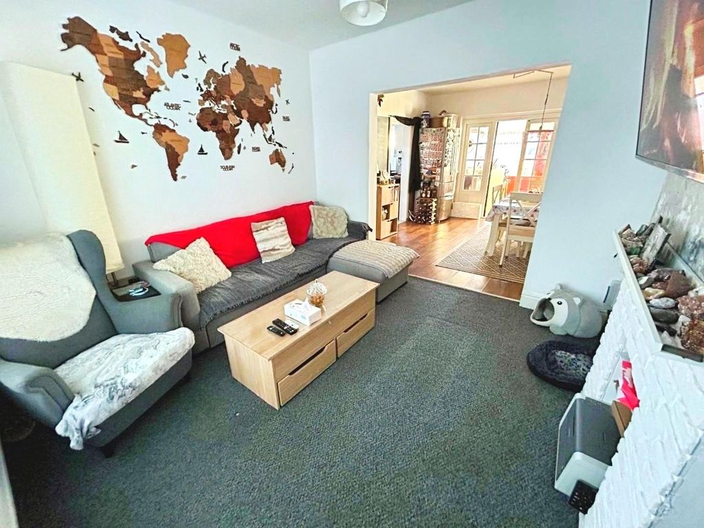 Property photo 2 of 20 Pbox-Img.Jpg