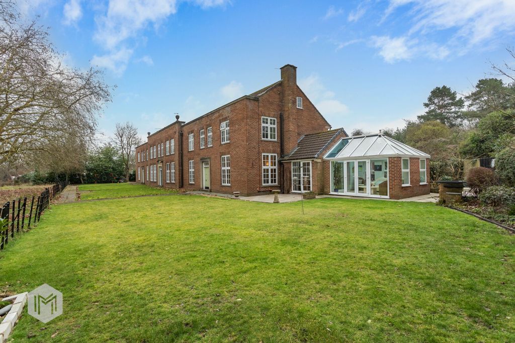 Property photo 1 of 59 Picture No. 56