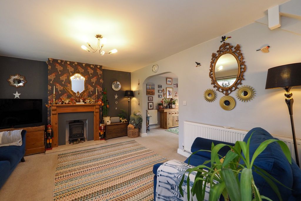 Property photo 2 of 35 Ccd3968ce0022Cb3285d50Bc1A9d35F4Ad8d7Ac6.Jpg