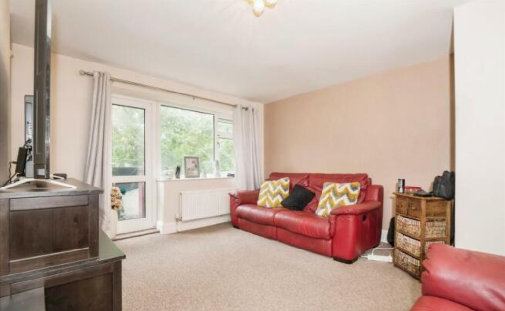 Property photo 2 of 14