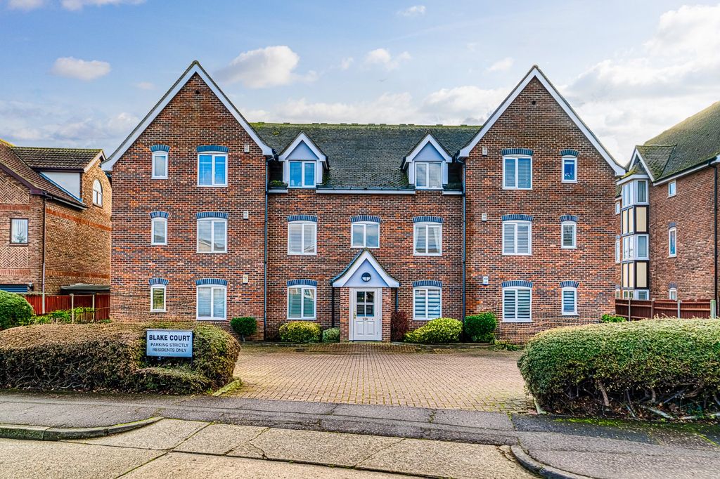 Property photo 2 of 31 Picture No. 18