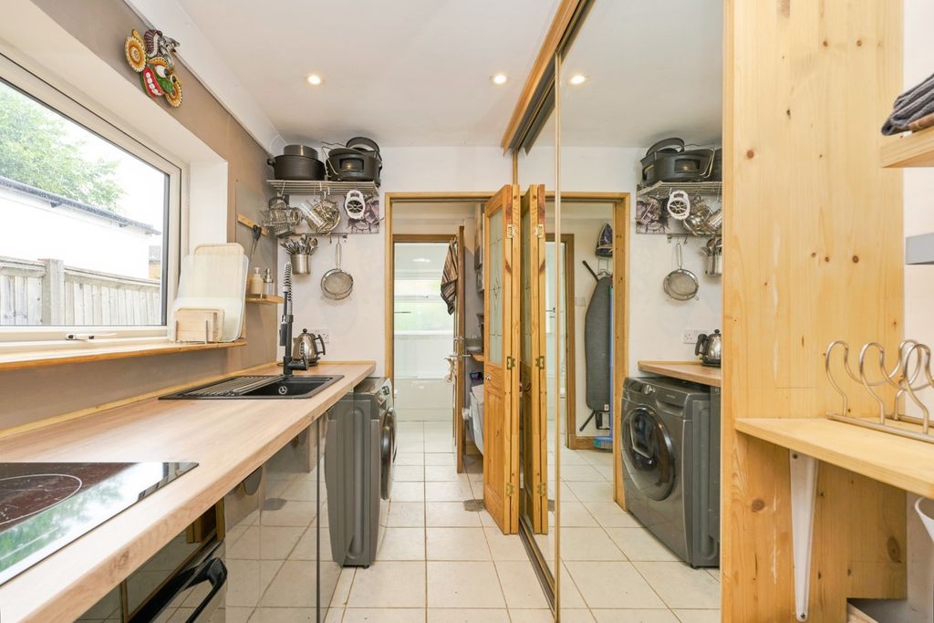 Property photo 1 of 18 Photo