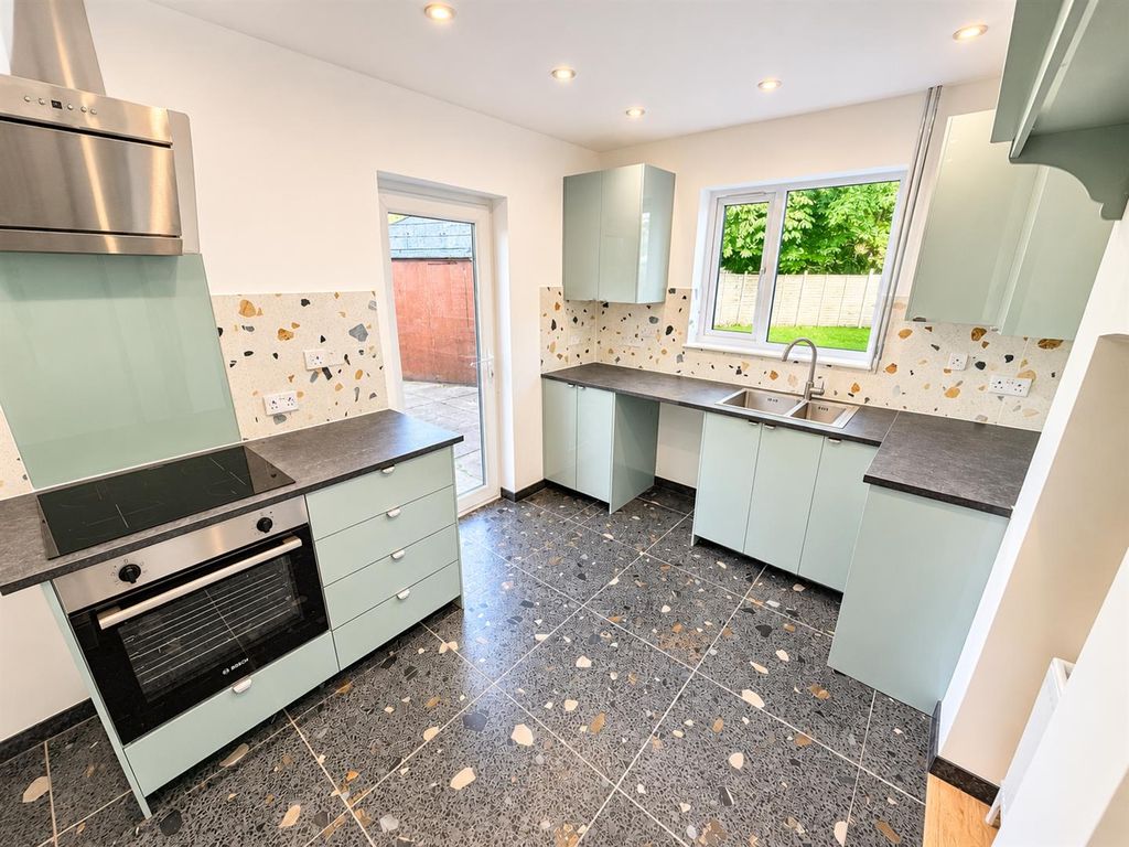 Property photo 3 of 31 50A8Ea7F.Png