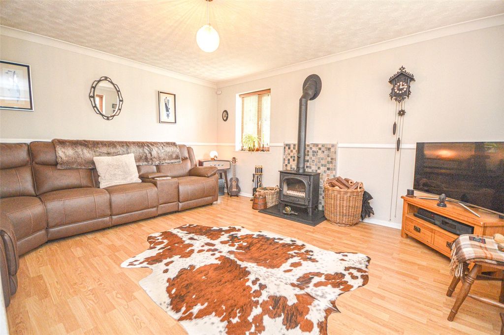 Property photo 2 of 15 Picture No. 02