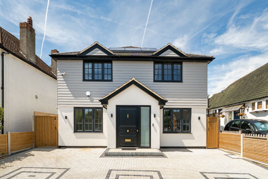 Property photo 1 of 32 External